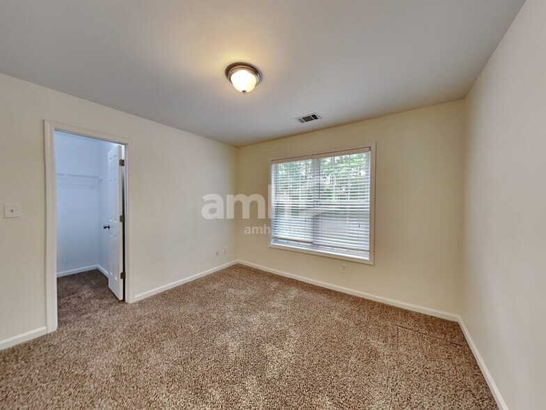 Building Photo - 2485 Chandler Grove Dr