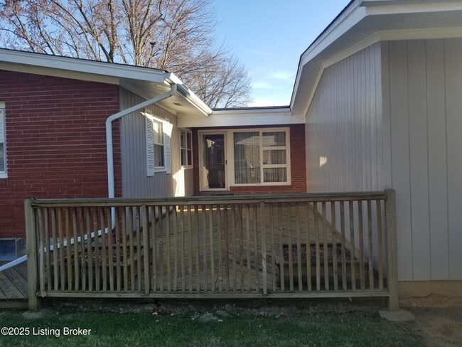 Building Photo - 1305 Abbeywood Rd