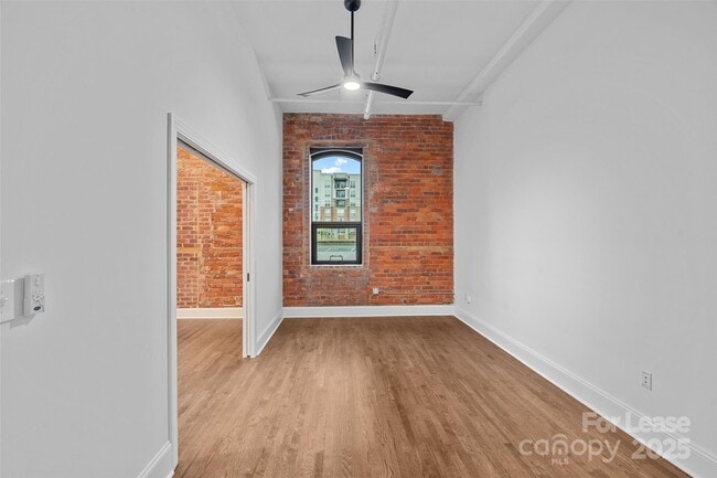 Building Photo - 310 Arlington Ave