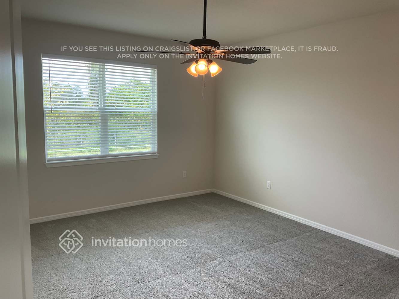 Building Photo - 2470 Southlawn Ln