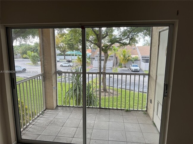 Building Photo - 430 SE 7th St