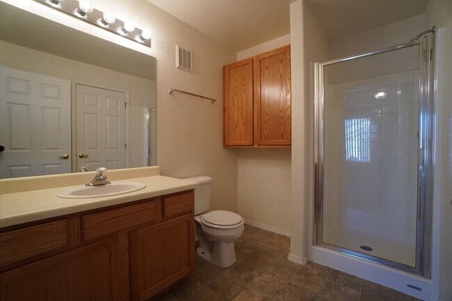 Building Photo - 3610 Strawberry Field Grove