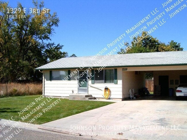 Building Photo - 1329 E 3rd St