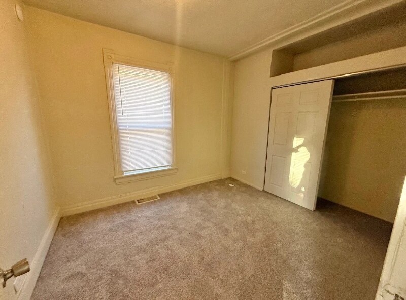 Building Photo - 1432 Spruce St