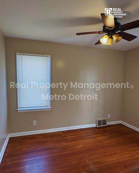 Building Photo - 21242 Beechwood Ave