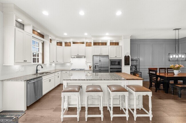 Building Photo - 410 Rose Garden Ln