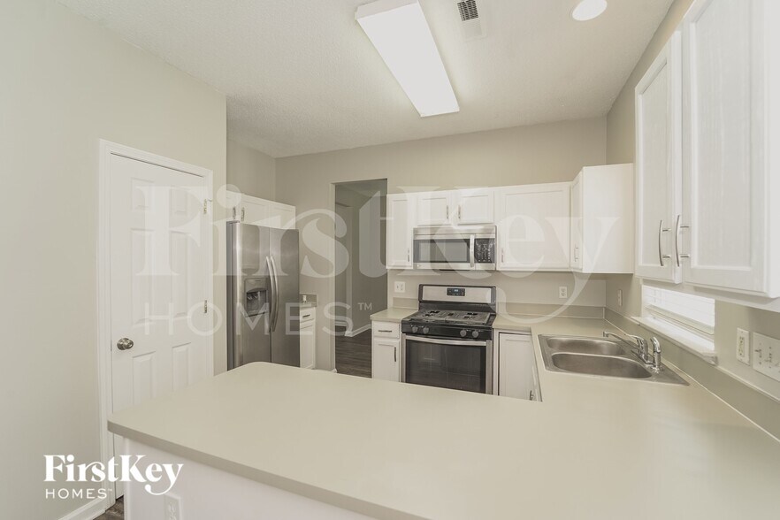 Building Photo - 5930 Brookstone Dr NW