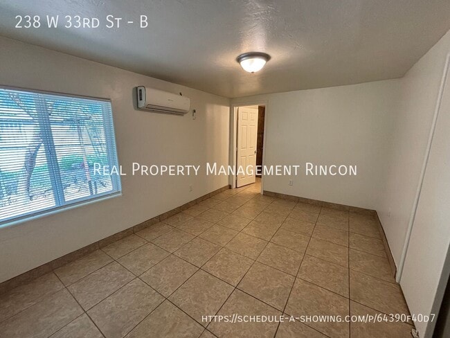 Building Photo - 238 W 33rd St