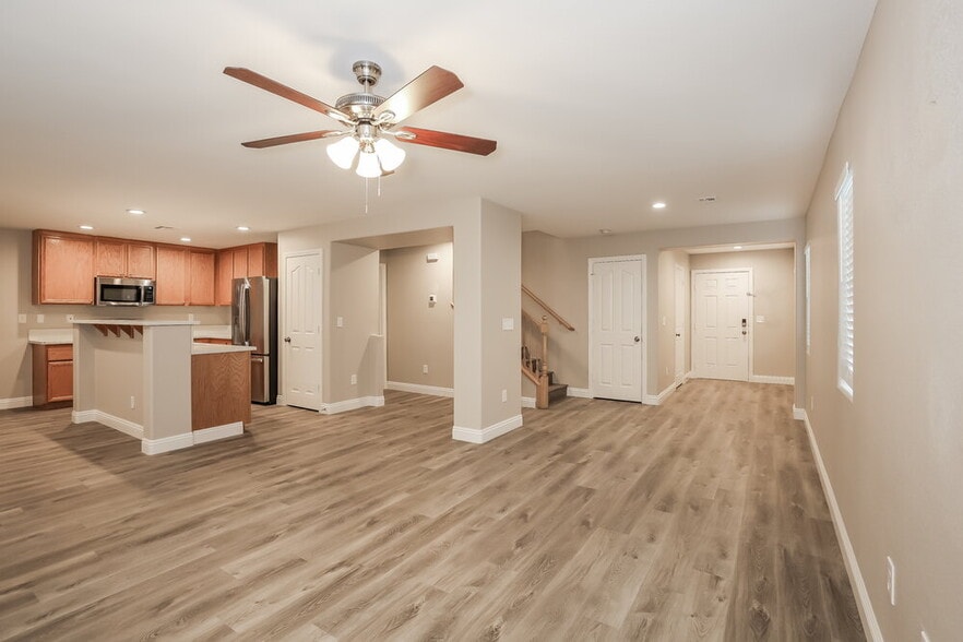 Building Photo - 124 Icy River Ave