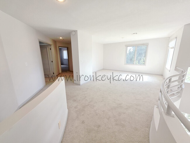 Building Photo - 14112 Windsor St