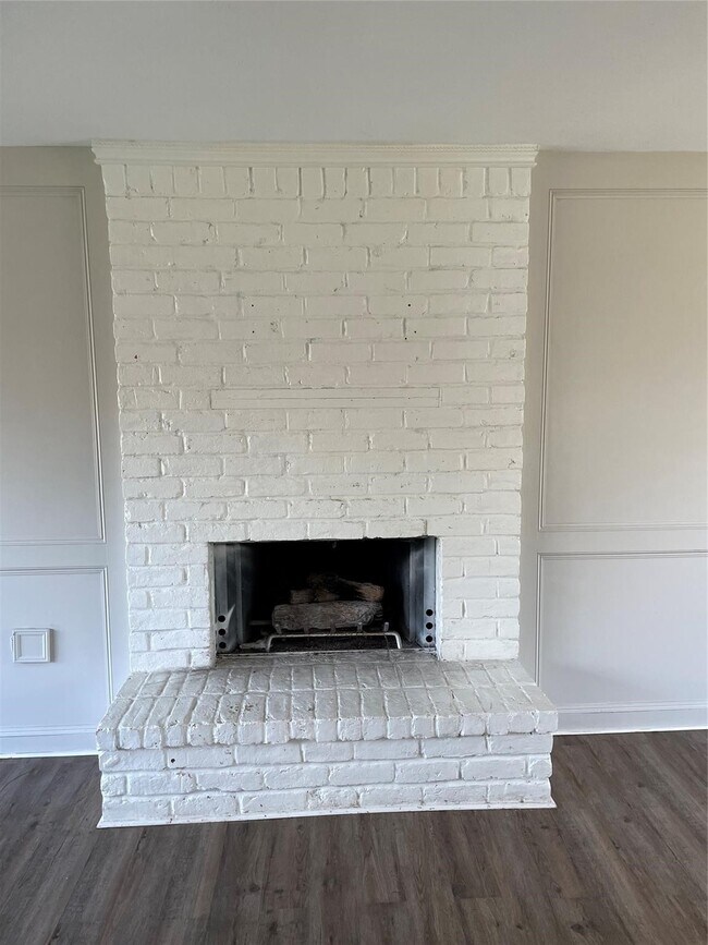 Building Photo - 24118 Spring Mill Ln