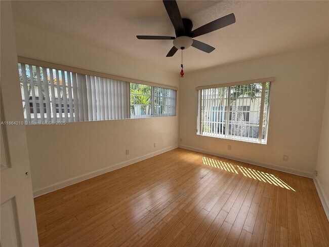 Building Photo - 350 84th St