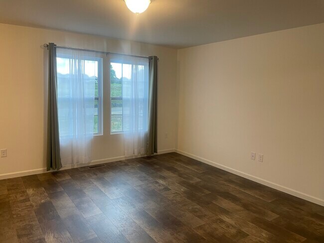 Building Photo - 8233 Moonlight Creek Ln