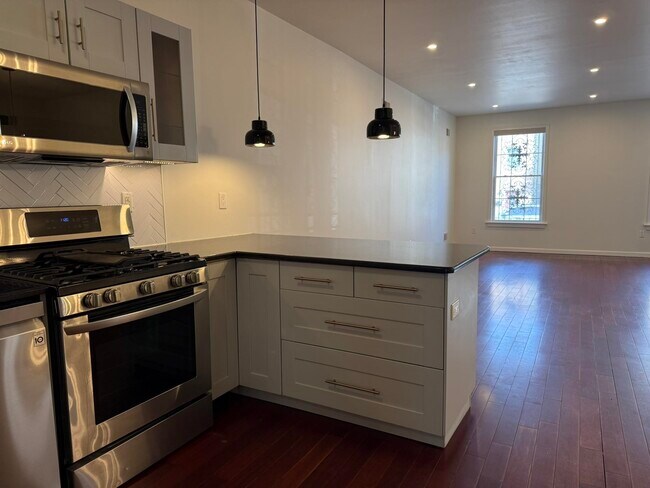 Building Photo - 49 Belmont Ave