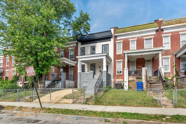 Building Photo - 510 Edgewood St