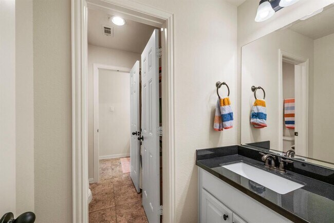 Building Photo - 5811 Trinity Bluff Ct