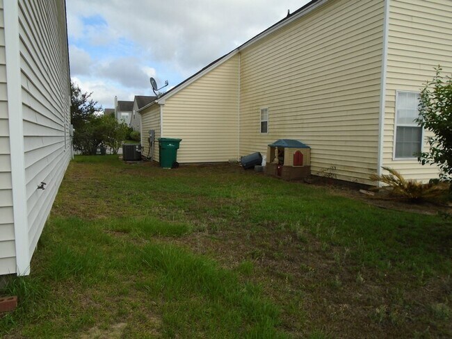Building Photo - Three bedroom, 2 bath home in Mill Creek at Cypress ridge