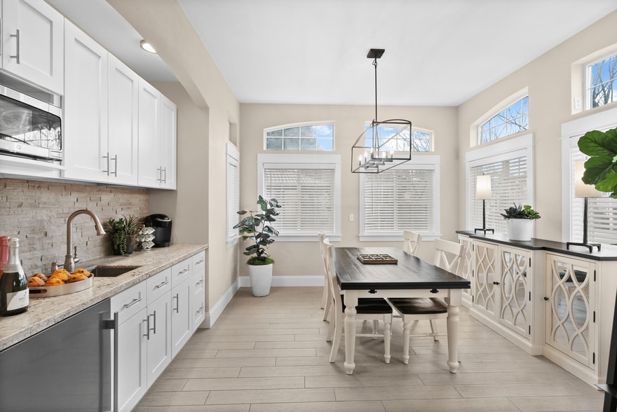 Clubhouse Kitchen - Garden Villa Apartments