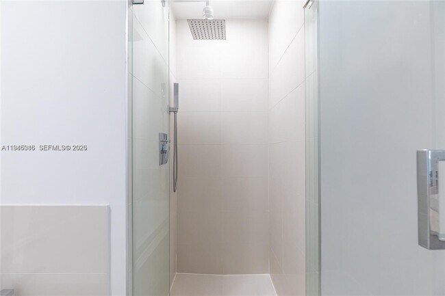 Building Photo - 55 SW 9th St