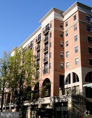 Building Photo - 1111 25th St NW