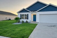 Building Photo - 8183 E Highcroft Dr NE