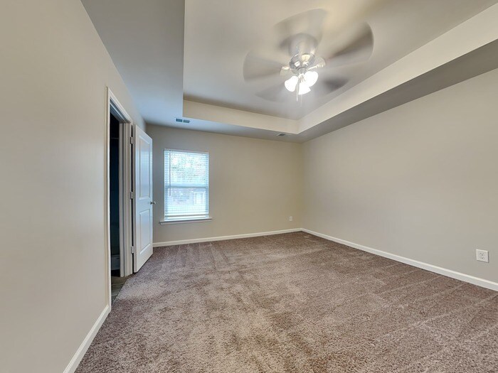 Building Photo - 110 Boat Clb Ln