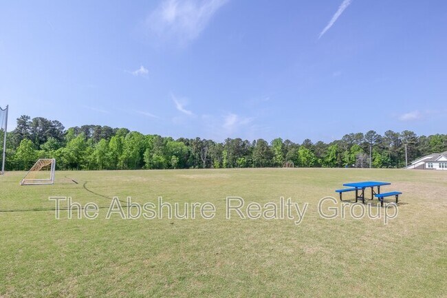 Building Photo - 1004 Tarsnet Ln