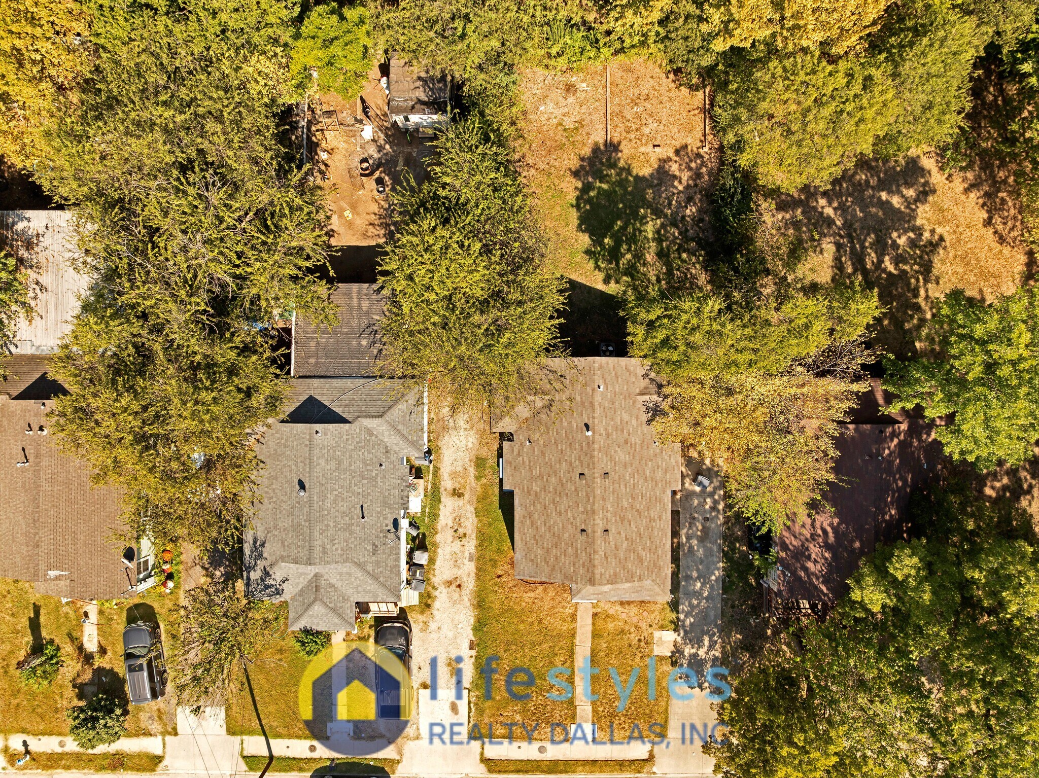 Building Photo - 2245 E Overton Rd