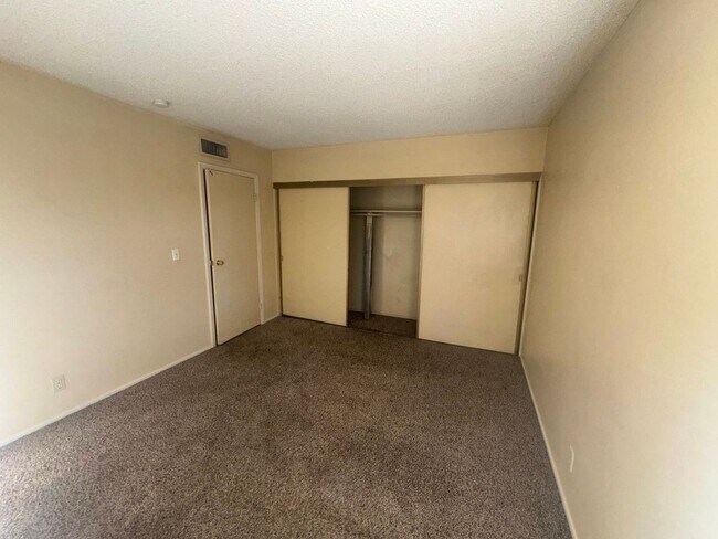 Building Photo - 1497 Dorothy Ave
