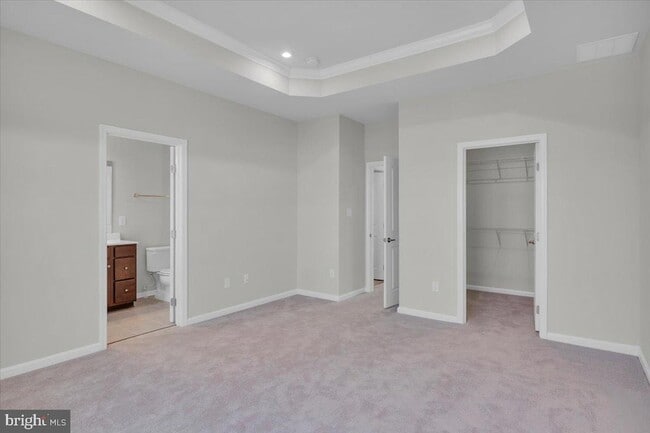 Building Photo - 40 Hamilton Ct