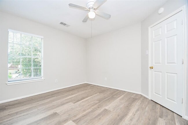 Building Photo - 5523 Poundstone Ct
