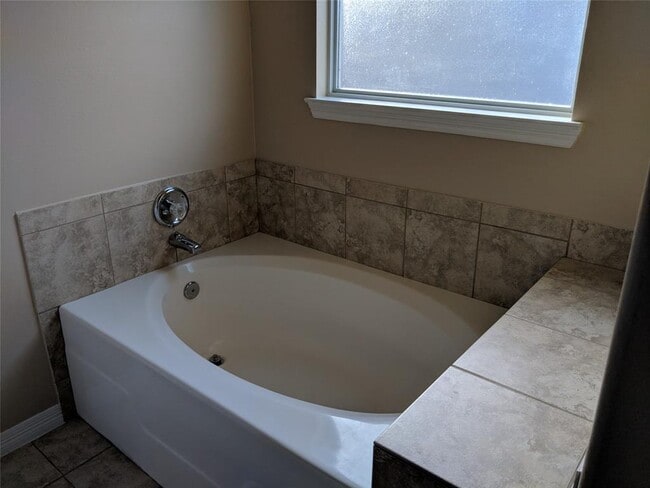 Building Photo - 21111 Sweet River Ln
