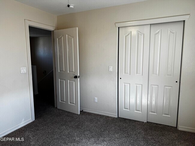 Building Photo - 12641 Paseo Rae Ave