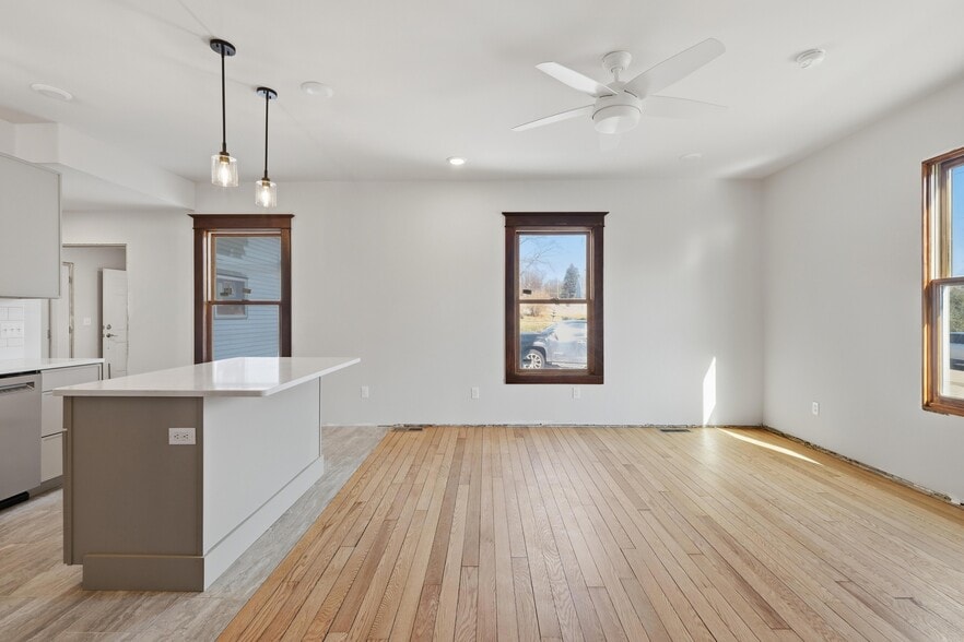 Building Photo - 808 W Main St