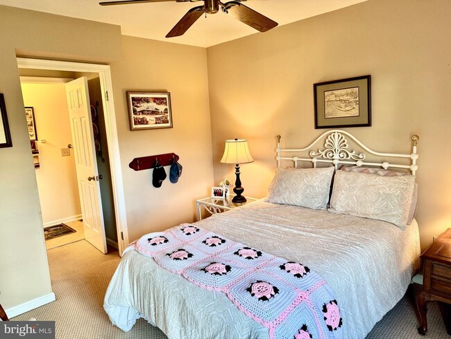 Building Photo - 102 Jl Thompson Dr