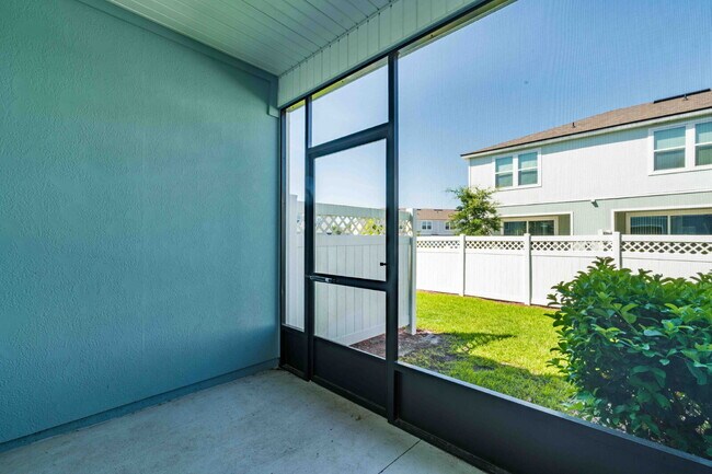 Building Photo - Oakleaf Plantation 3-Bedroom Townhouse in Towering Oaks – Spacious 1450 Sq Ft Living with 2 Full ...