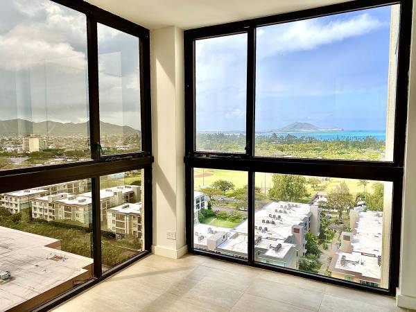 Living room view - 322 Aoloa St