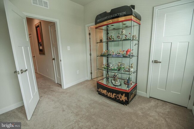 Building Photo - Tanyard Shores Glen Burnie Townhouse