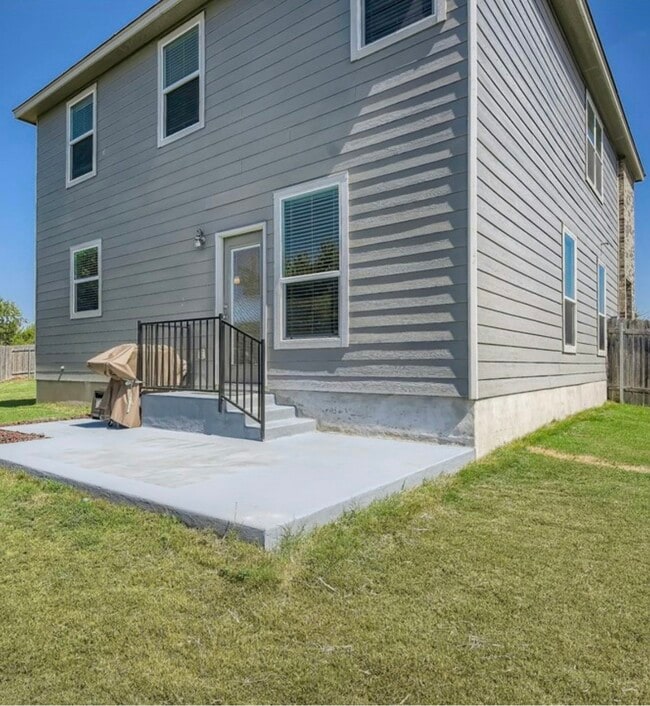 Building Photo - 19219 Zachary Taylor St