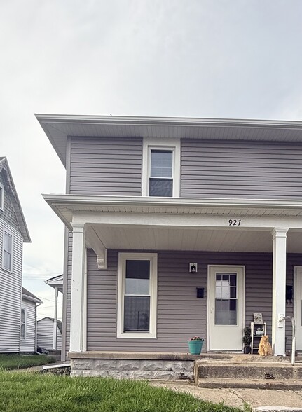 Building Photo - 927 W Greene St