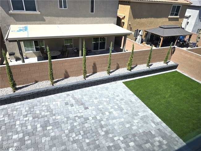 Building Photo - 6366 Pipers Brk Ln