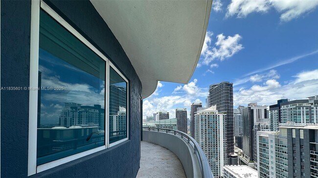 Building Photo - 60 SW 13th St