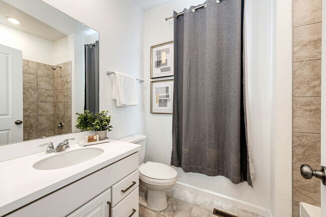 Building Photo - 17606 Dandy Brush Dr