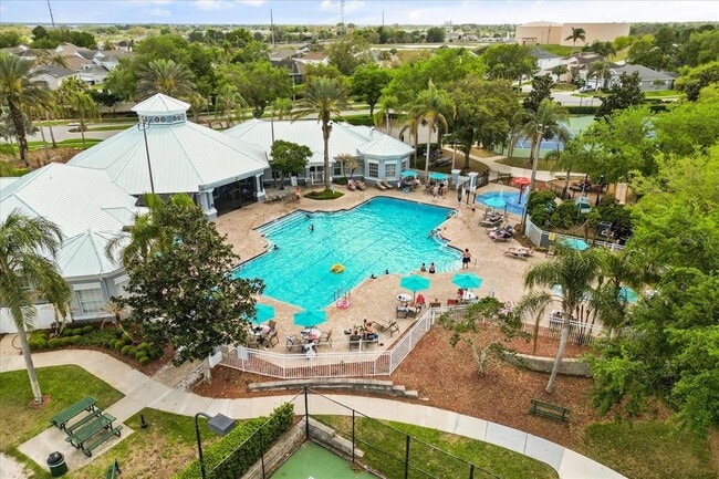 Building Photo - 8101 Coconut Palm Way