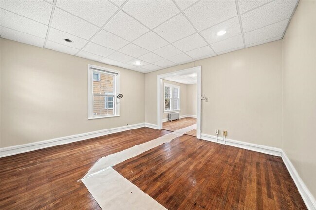 Building Photo - 26 Doubleday St