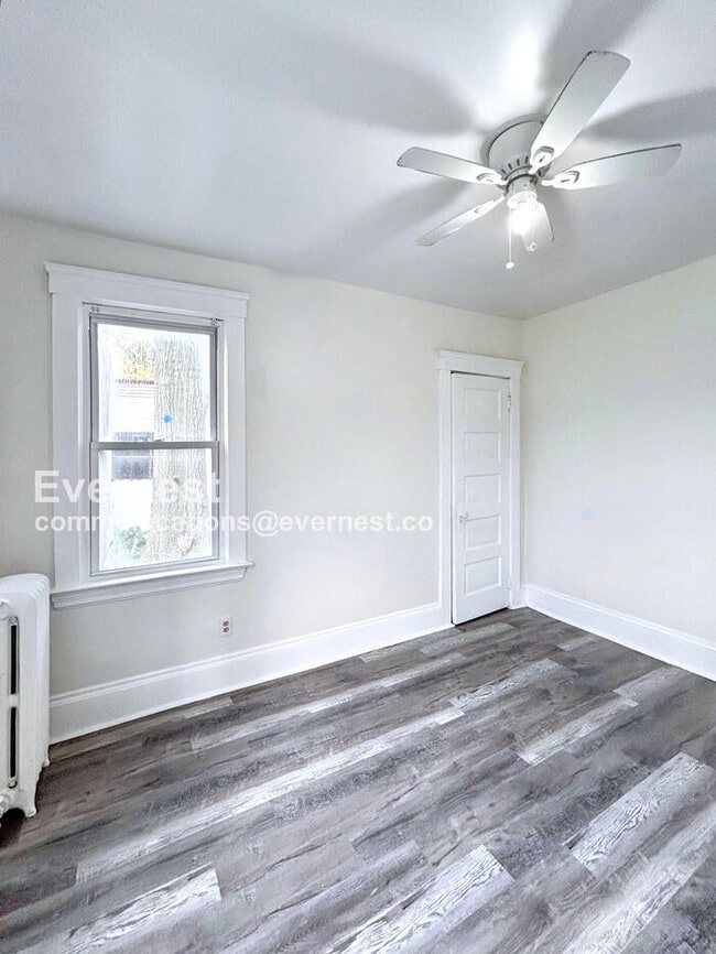 Building Photo - 1794 W 54th St