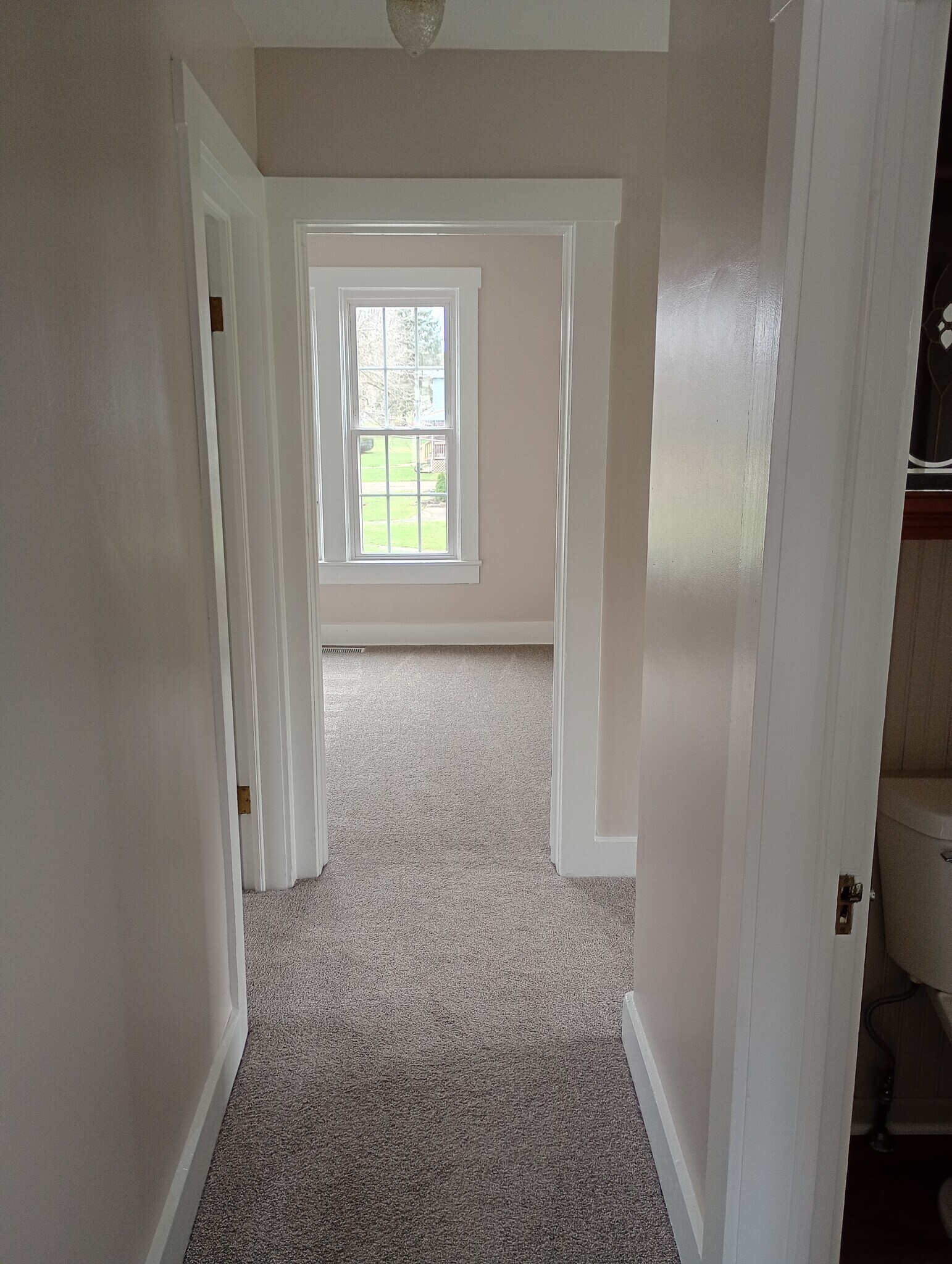 Building Photo - 501 W Main St