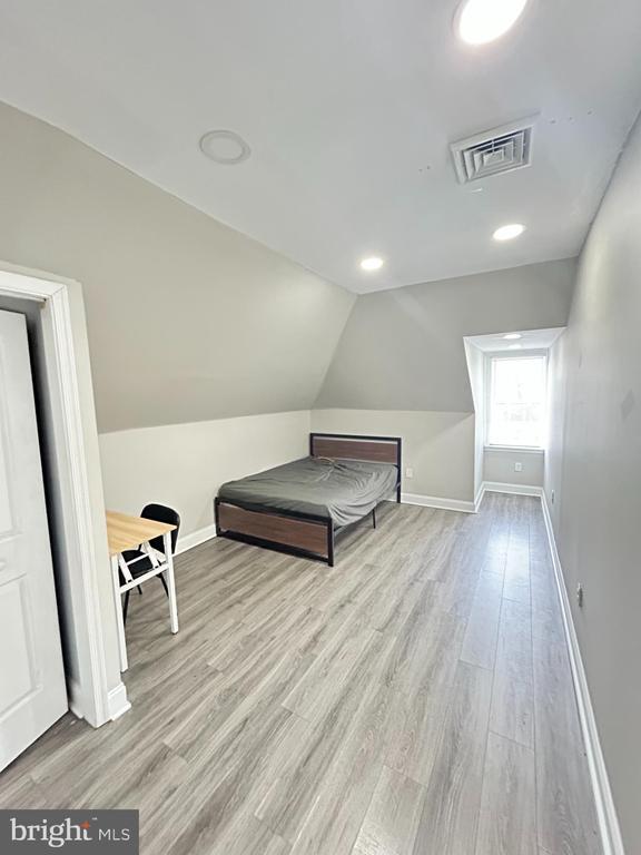 Building Photo - 2417 N 54th St