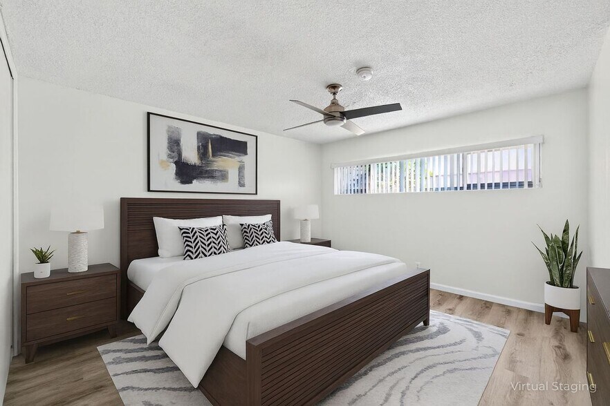 Building Photo - 425 W Regent St