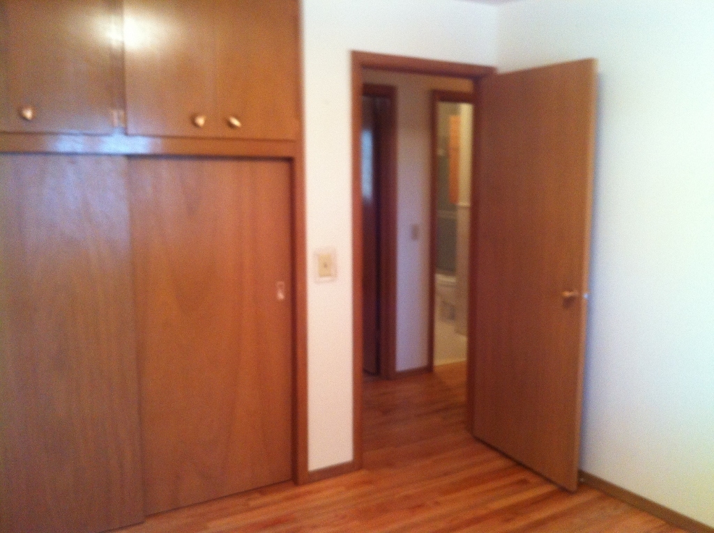 Building Photo - 1010 NE Duncan Ln